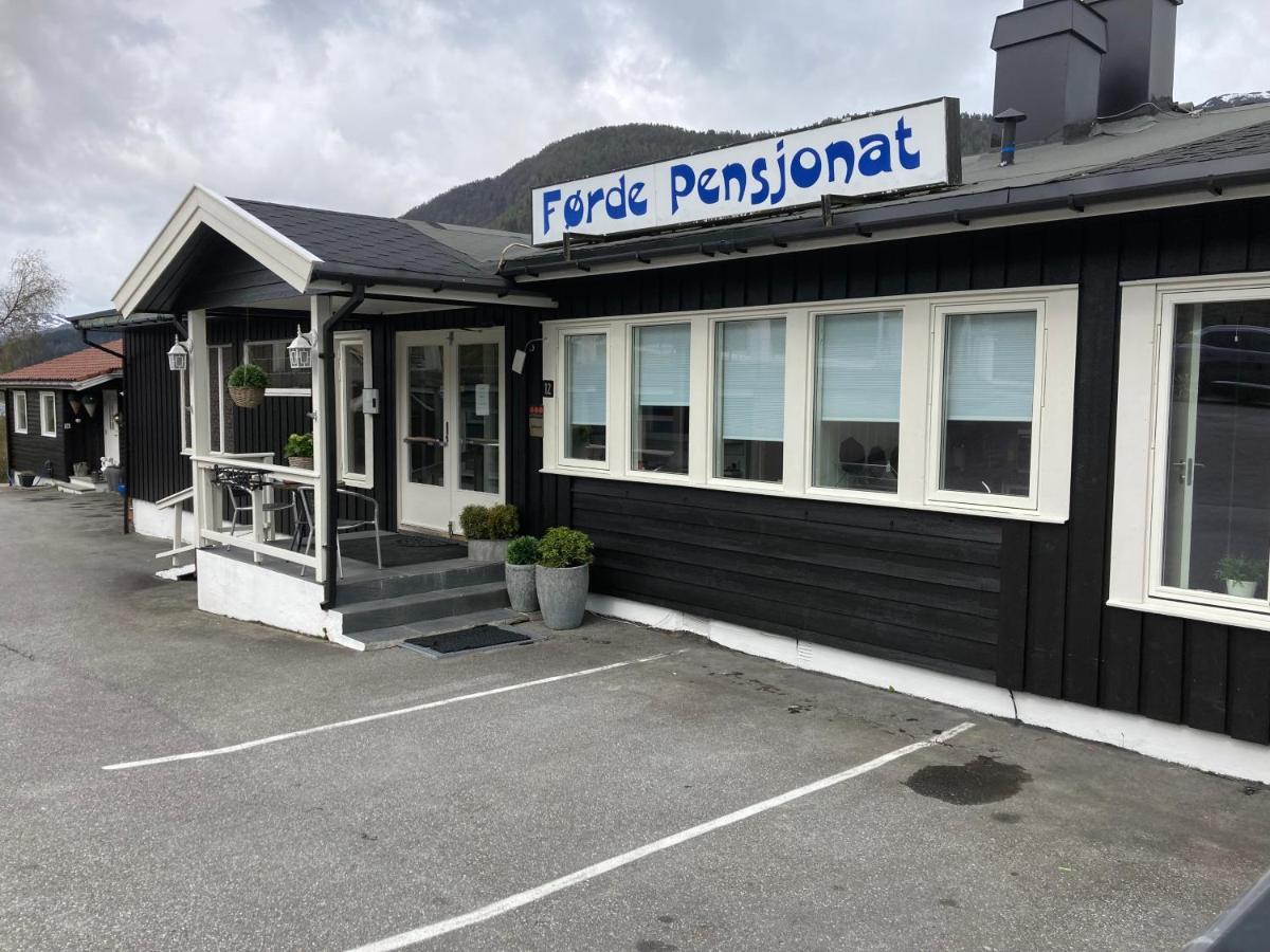 Forde Pensjonat Buitenkant foto
